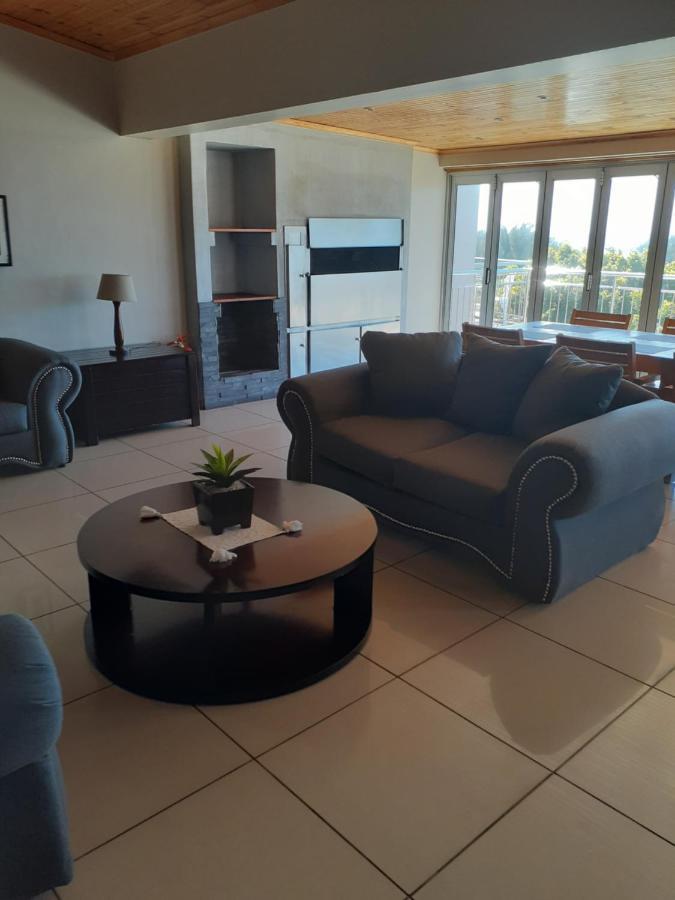 Madiolyn Apartment Jeffreys Bay Exterior photo