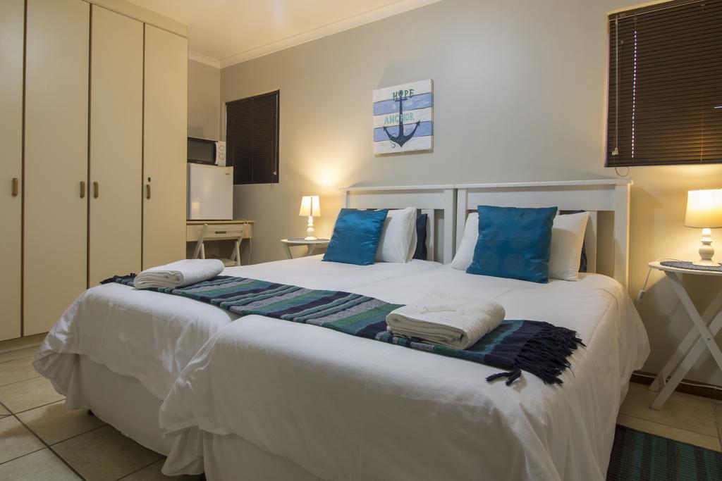 Madiolyn Apartment Jeffreys Bay Exterior photo