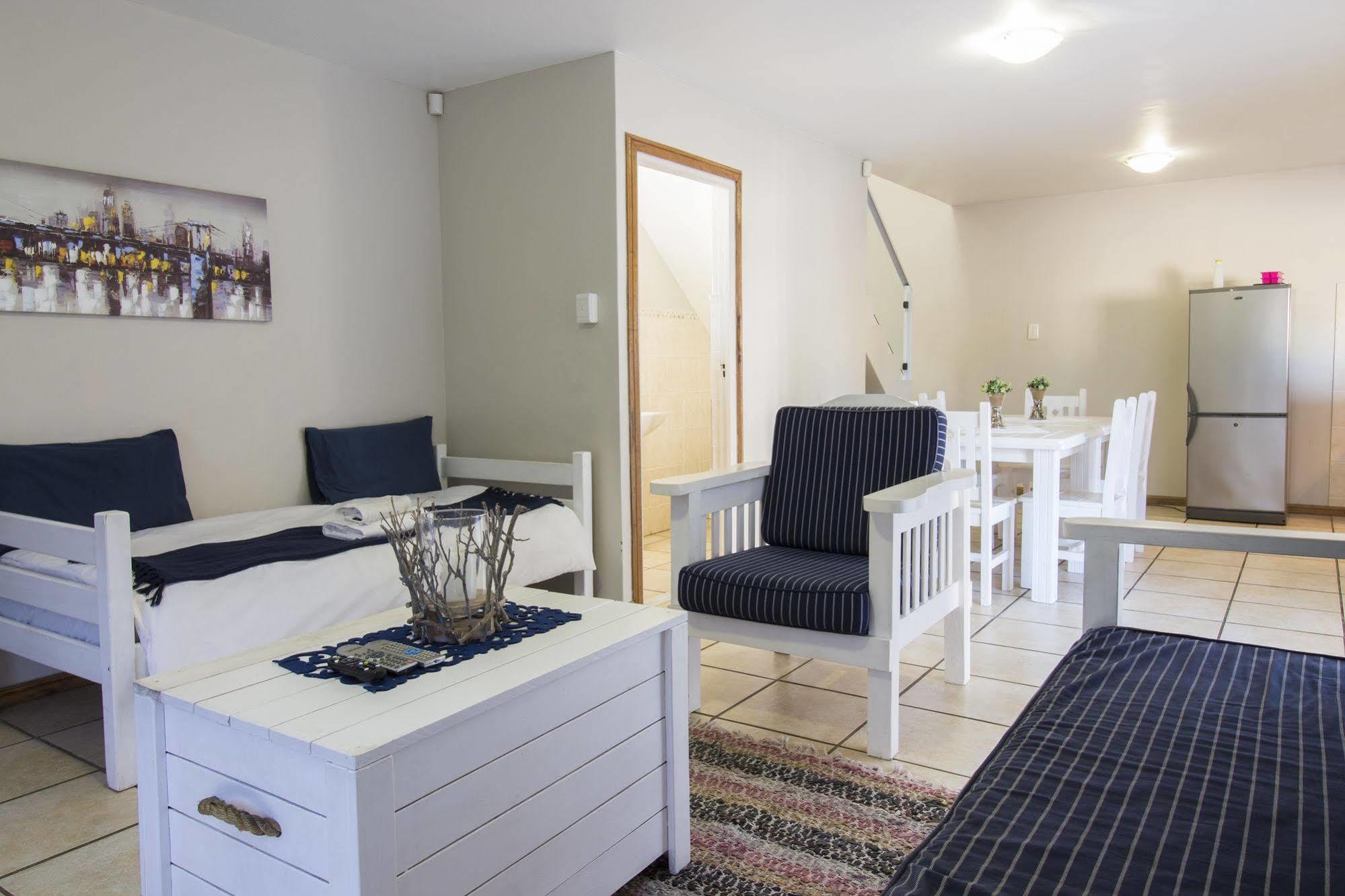 Madiolyn Apartment Jeffreys Bay Exterior photo